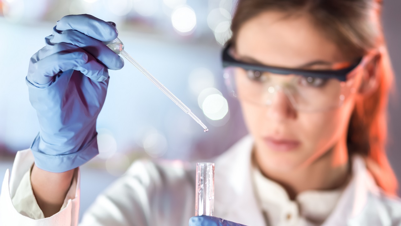 PMMA is used to fabricate incubators, drug testing devices, storage cabinets in hospitals and research labs Research lab