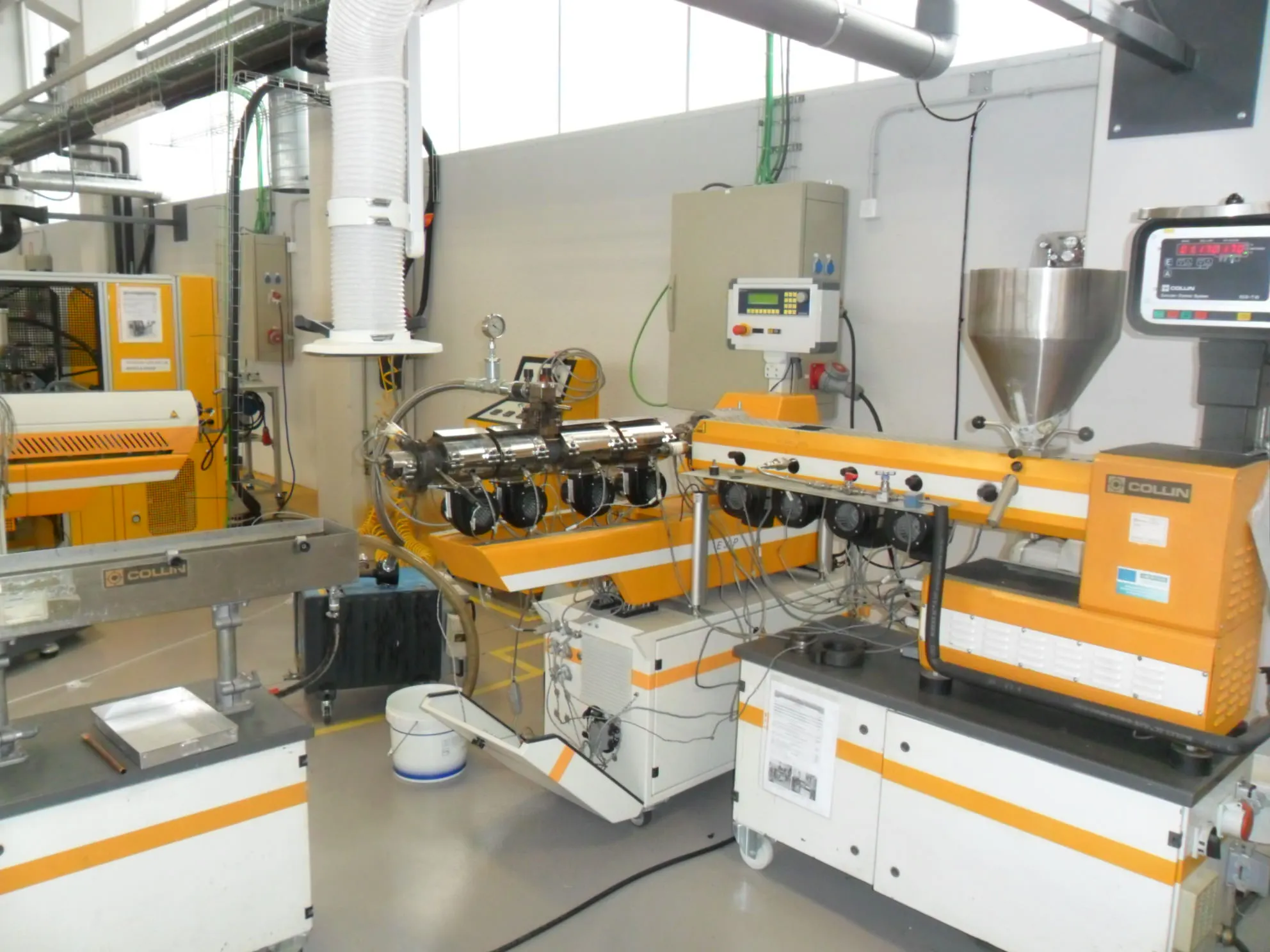 Devolatilization System Devolatilization system based on SC-CO2