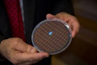 Graphene-based Sensors